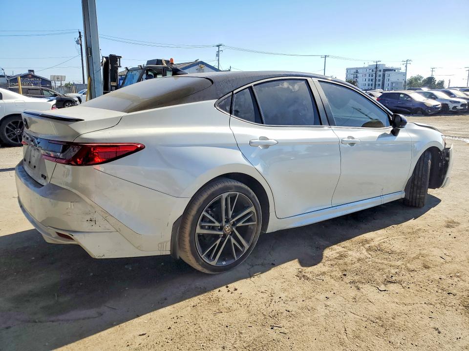 Photo 3 from auction – 2026 TOYOTA CAMRY with VIN 4T1DAACK2TU217205