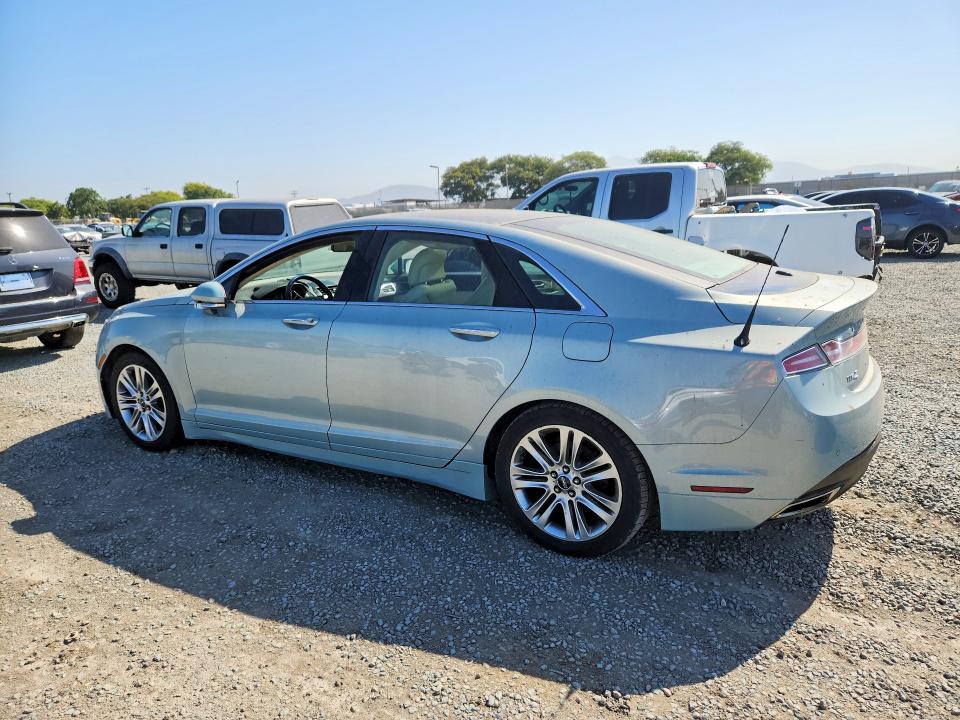 Photo 2 from auction – 2014 LINCOLN MKZ with VIN 3LN6L2LU3ER814190