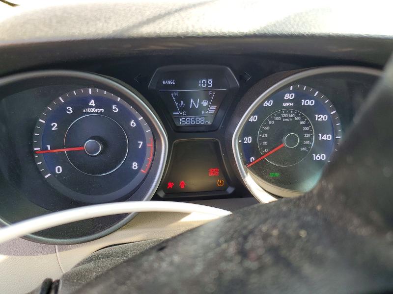 Photo 9 from auction – 2016 HYUNDAI ELANTRA with VIN 5NPDH4AE9GH784896