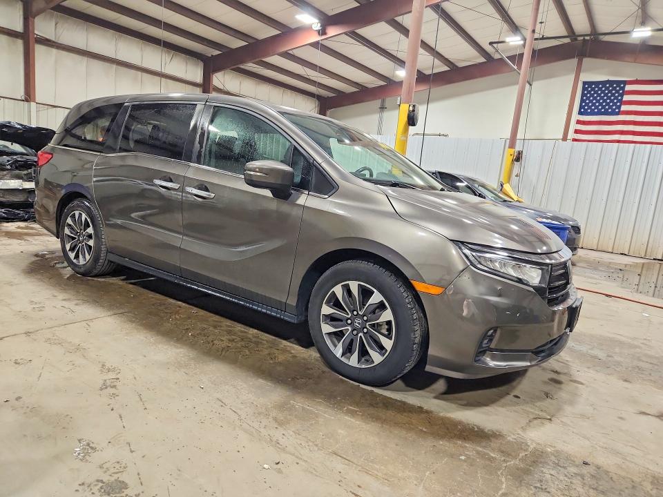 Photo 4 from auction – 2021 HONDA ODYSSEY with VIN 5FNRL6H77MB030140