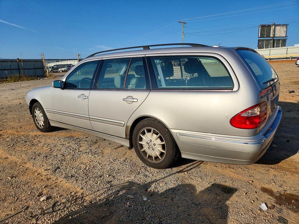 Photo 2 from auction – 2001 MERCEDES-BENZ E with VIN WDBJH82J21X045997