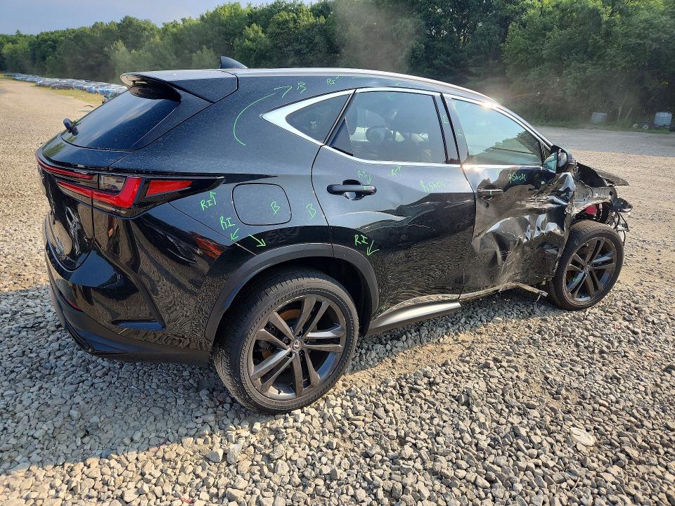 Photo 3 from auction – 2022 LEXUS NX with VIN JTJHKCFZ6N2000582