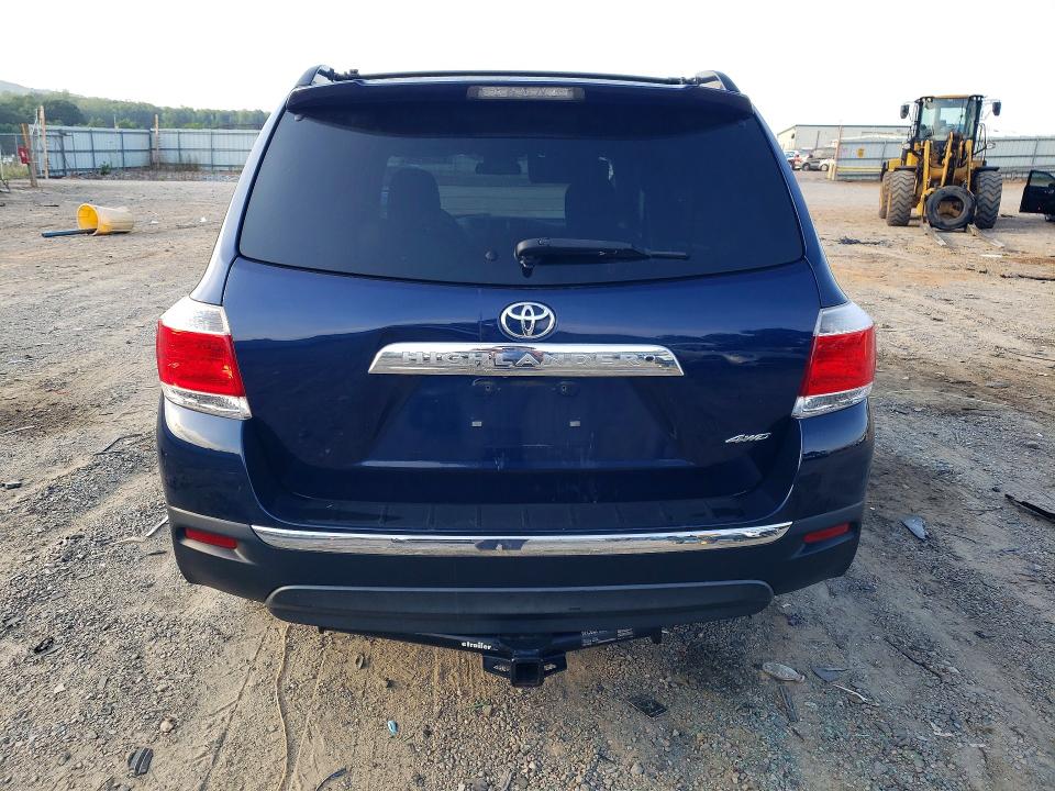 Photo 6 from auction – 2013 TOYOTA HIGHLANDER with VIN 5TDBK3EH7DS241768