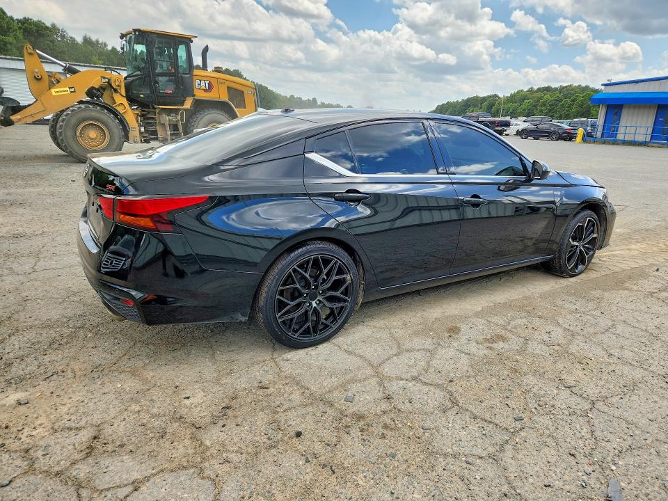 Photo 3 from auction – 2023 NISSAN ALTIMA with VIN 1N4BL4CV9PN350678