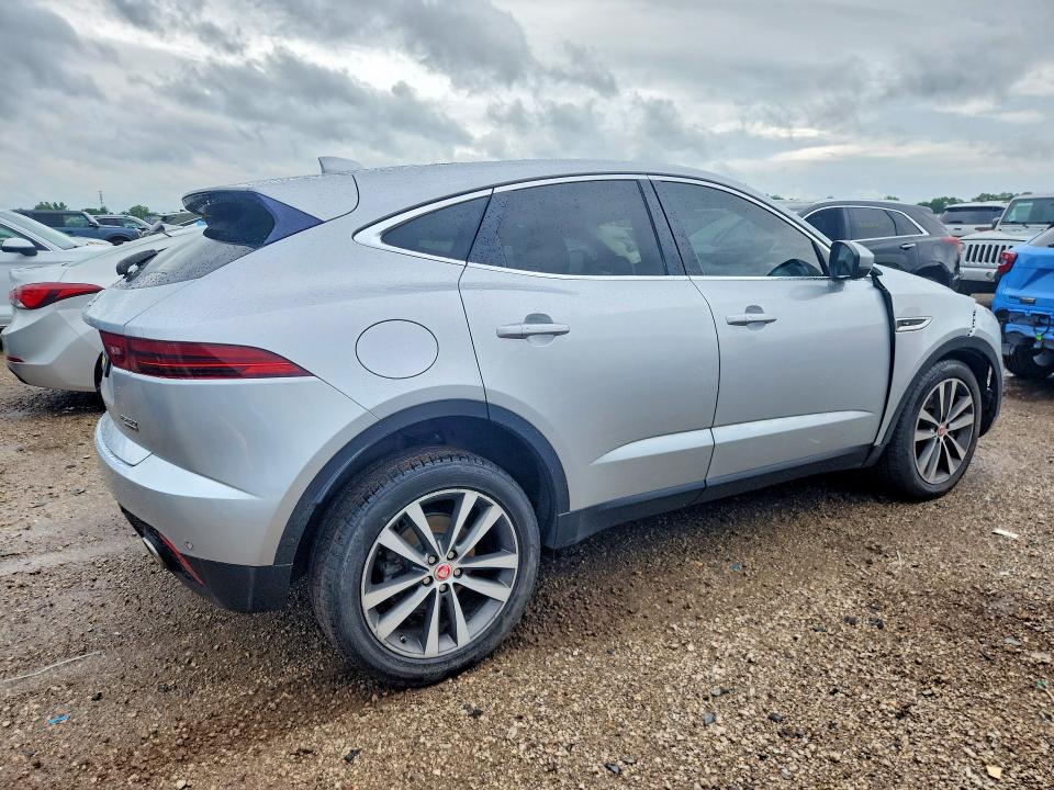 Photo 3 from auction – 2018 JAGUAR E-PACE with VIN SADFJ2FX7J1Z10168