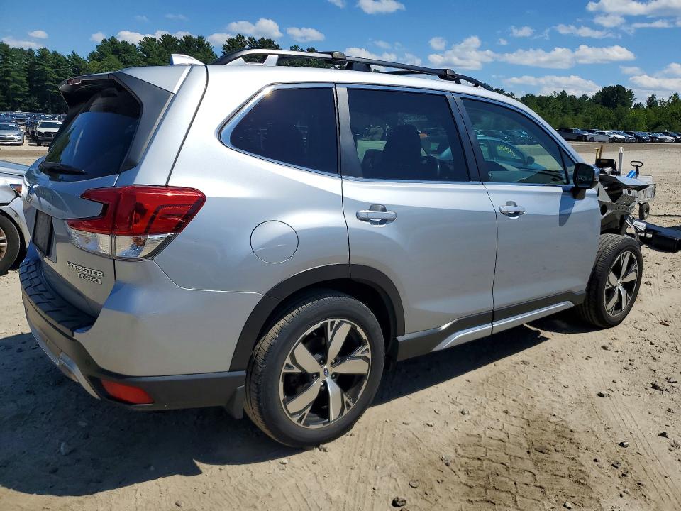Photo 3 from auction – 2021 SUBARU FORESTER with VIN JF2SKAXCXMH419667