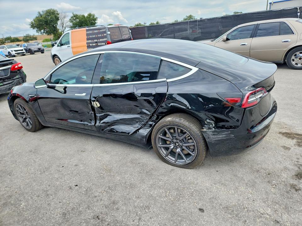 Photo 2 from auction – 2018 TESLA MODEL 3 with VIN 5YJ3E1EB0JF110676
