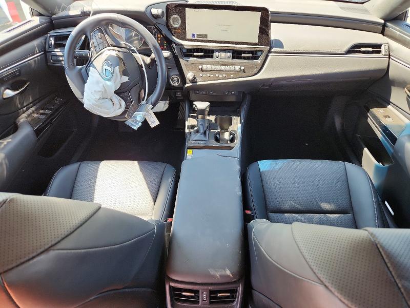 Photo 8 from auction – 2025 LEXUS ES 300H with VIN 58ADA1C1XSU057752