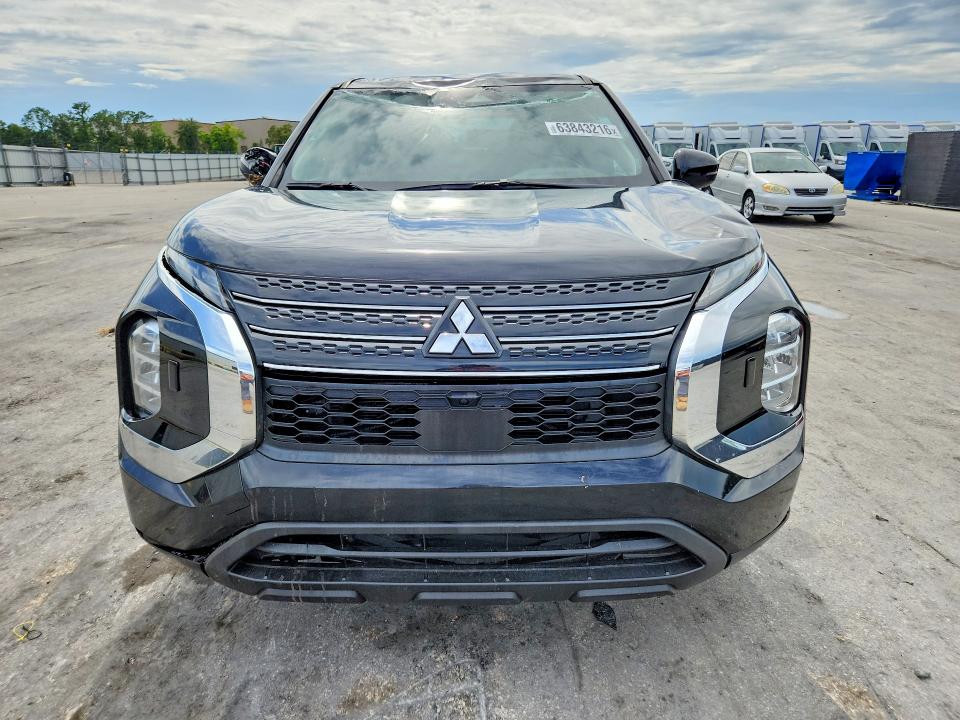 Photo 5 from auction – 2022 MITSUBISHI OUTLANDER with VIN JA4J4TA85NZ039968