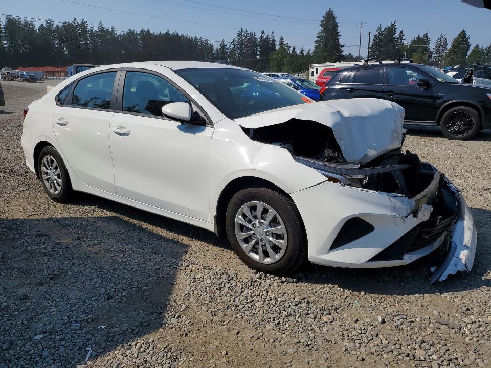 Photo 4 from auction – 2024 KIA FORTE with VIN 3KPF24AD3RE782053