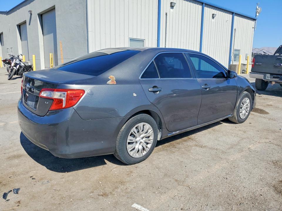 Zdjęcie 3 z aukcji – 2013 TOYOTA CAMRY z VIN 4T4BF1FK5DR312403