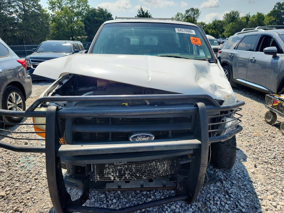 Фото 5 с аукциона – 2003 FORD F250 с VIN 3FTNX20L63MB30633