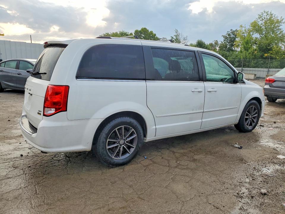 Photo 3 from auction – 2017 DODGE GRAND CARAVAN with VIN 2C4RDGCG6HR672384