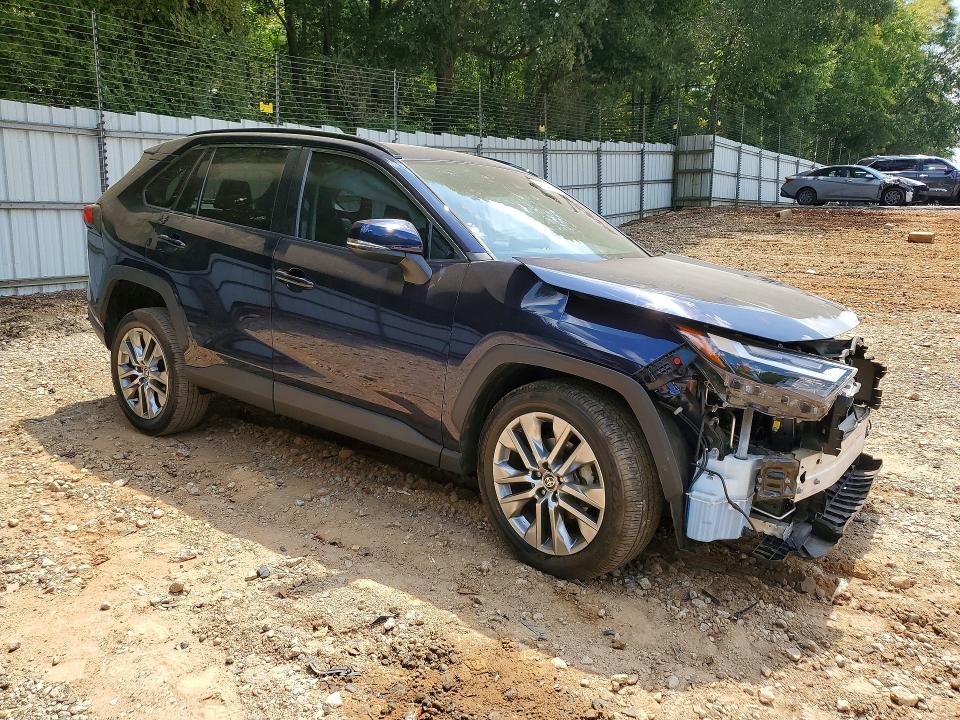 Photo 4 from auction – 2022 TOYOTA RAV4 with VIN 2T3C1RFVXNW219309