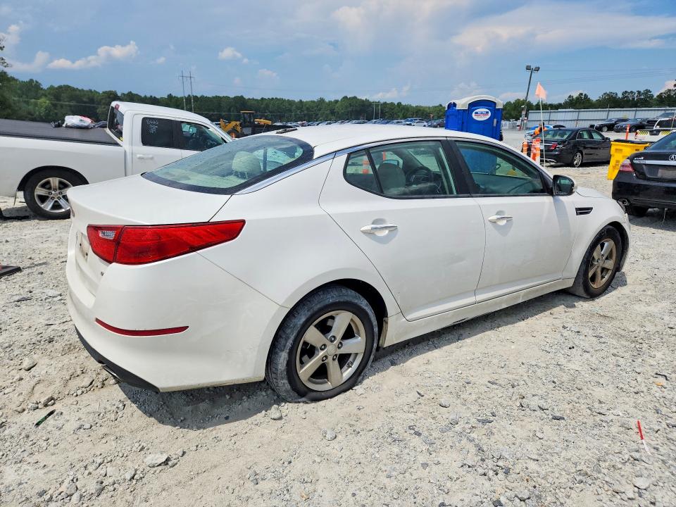 Photo 3 from auction – 2015 KIA OPTIMA with VIN KNAGM4A79F5528893