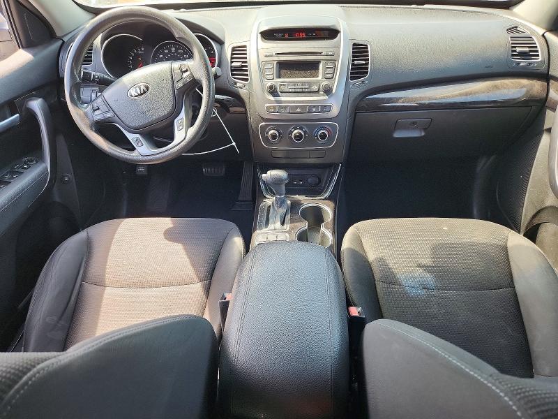 Photo 8 from auction – 2015 KIA SORENTO with VIN 5XYKT3A60FG588053