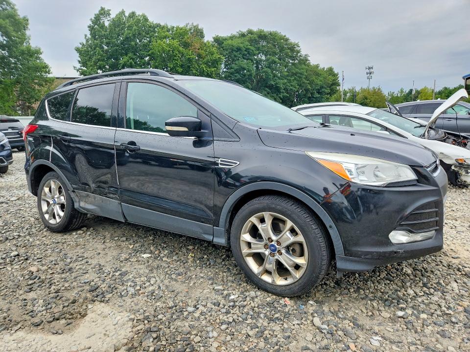 Photo 4 from auction – 2013 FORD ESCAPE with VIN 1FMCU9H93DUA23453