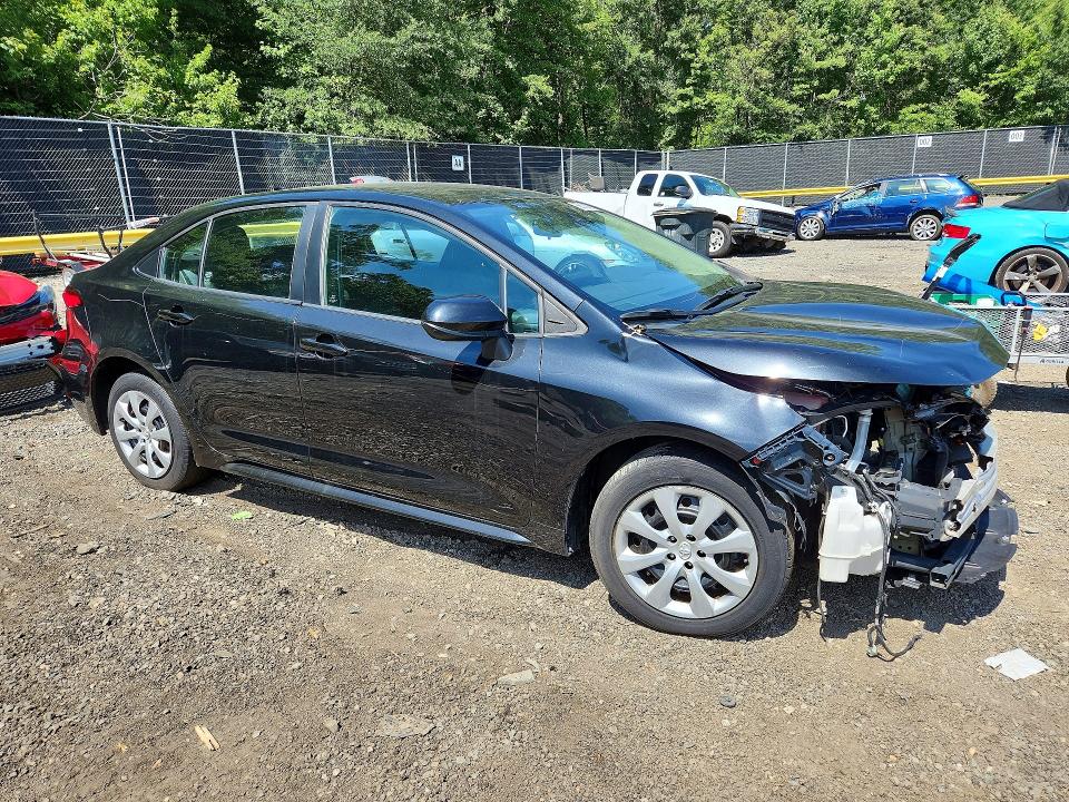 Photo 4 from auction – 2022 TOYOTA COROLLA with VIN 5YFEPMAEXNP293373