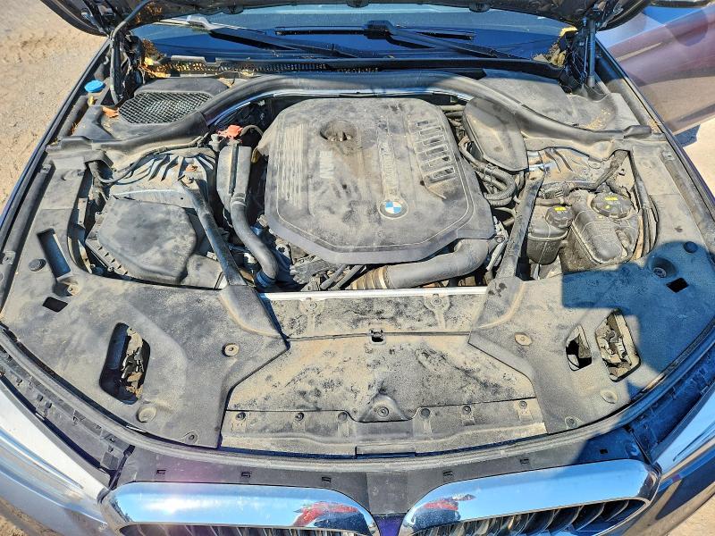 Photo 11 from auction – 2017 BMW 540 with VIN WBAJE7C34HG887347
