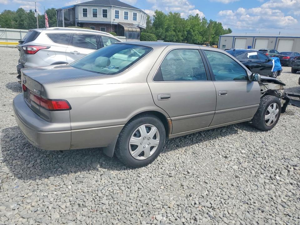 Photo 3 from auction – 1998 TOYOTA CAMRY with VIN 4T1BF28K0WU047244