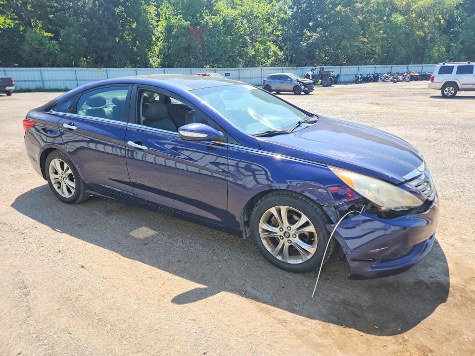 Photo 4 from auction – 2012 HYUNDAI SONATA with VIN 5NPEC4AC7CH380653