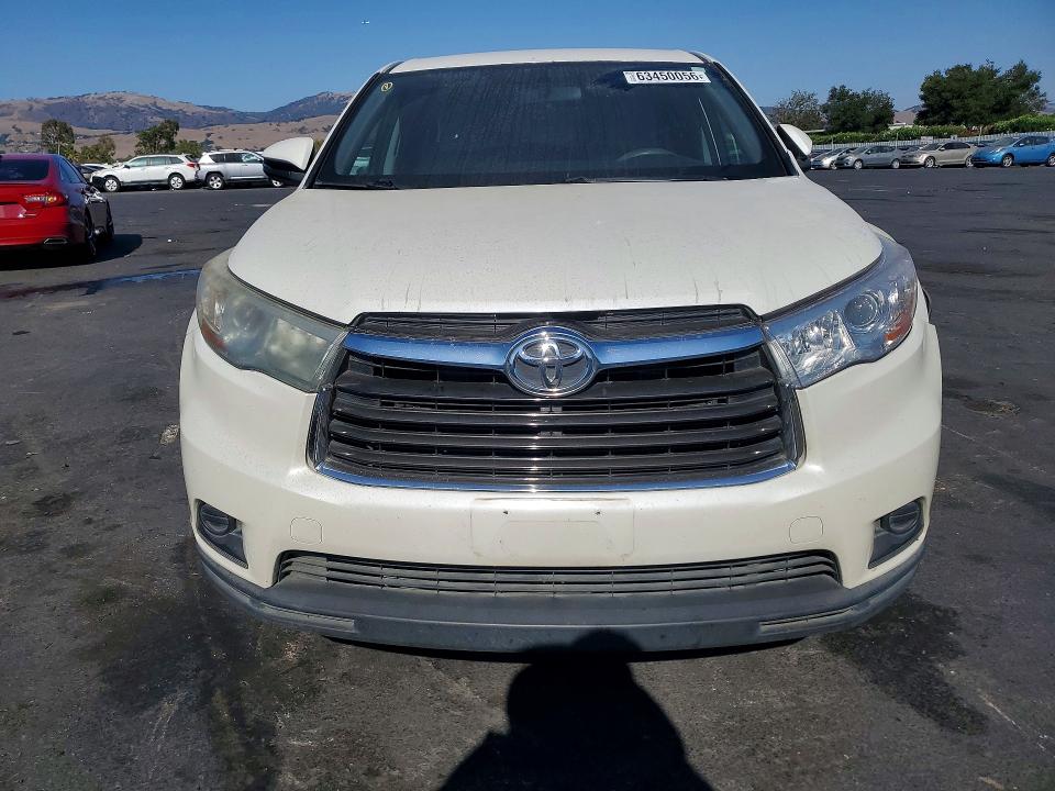 Photo 5 from auction – 2016 TOYOTA HIGHLANDER with VIN 5TDZKRFH2GS176848
