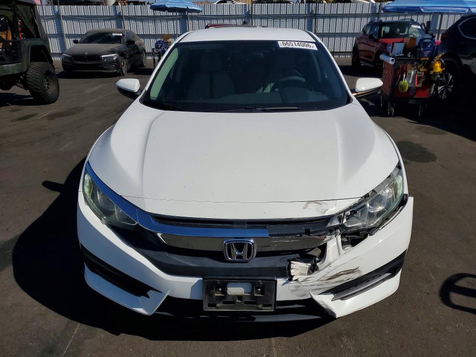صورة رقم 5 من المزاد - 2016 HONDA CIVIC مع VIN 2HGFC2F50GH557112