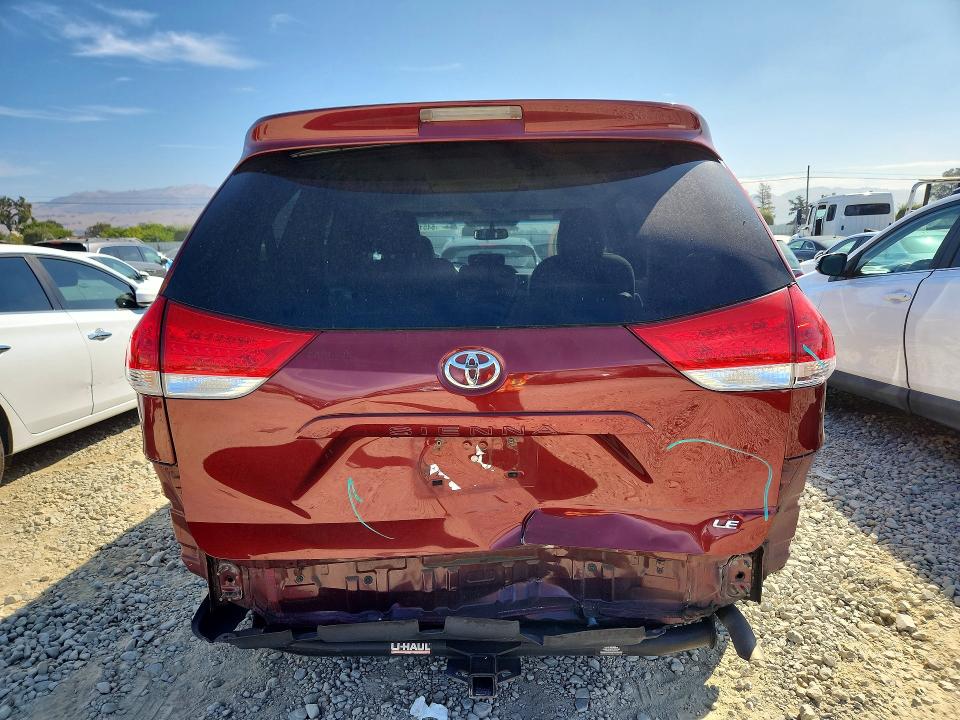 Photo 6 from auction – 2014 TOYOTA SIENNA with VIN 5TDKK3DC7ES458163
