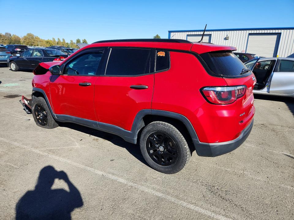 Photo 2 from auction – 2018 JEEP COMPASS with VIN 3C4NJDAB8JT135807