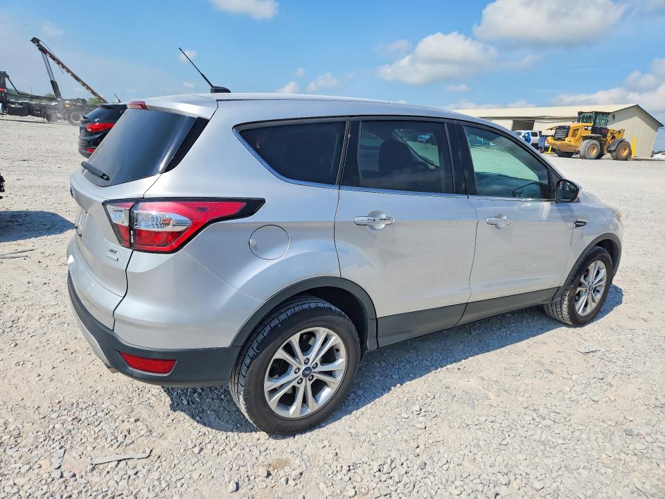 Photo 3 from auction – 2017 FORD ESCAPE with VIN 1FMCU0GD1HUD92660