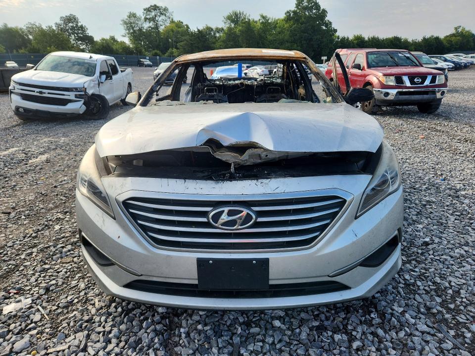 Снимка 5 от търг – 2017 HYUNDAI SONATA с VIN 5NPE24AF7HH564608