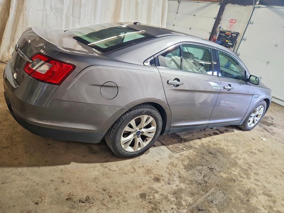 Photo 3 from auction – 2012 FORD TAURUS with VIN 1FAHP2EW5CG129019