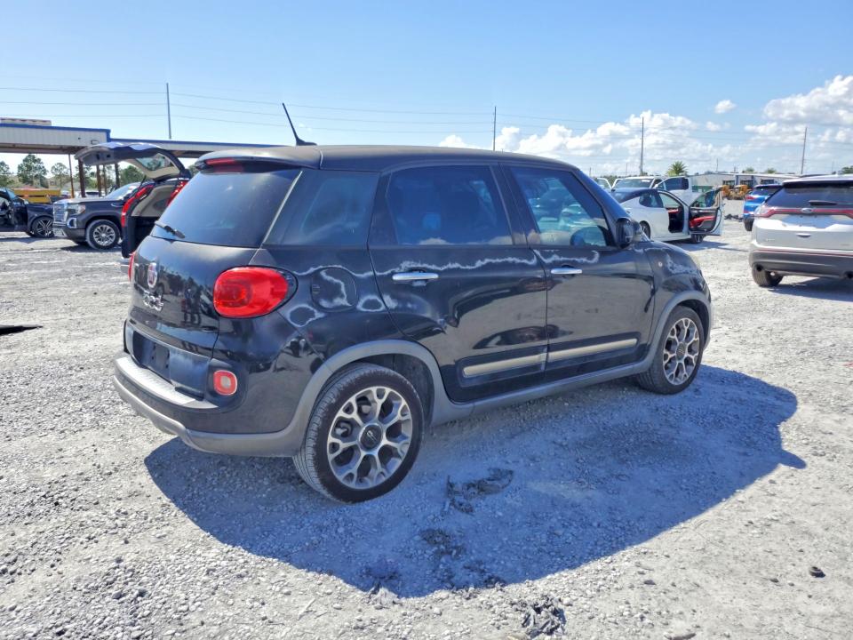 Zdjęcie 3 z aukcji – 2014 FIAT 500L z VIN ZFBCFADH9EZ014180