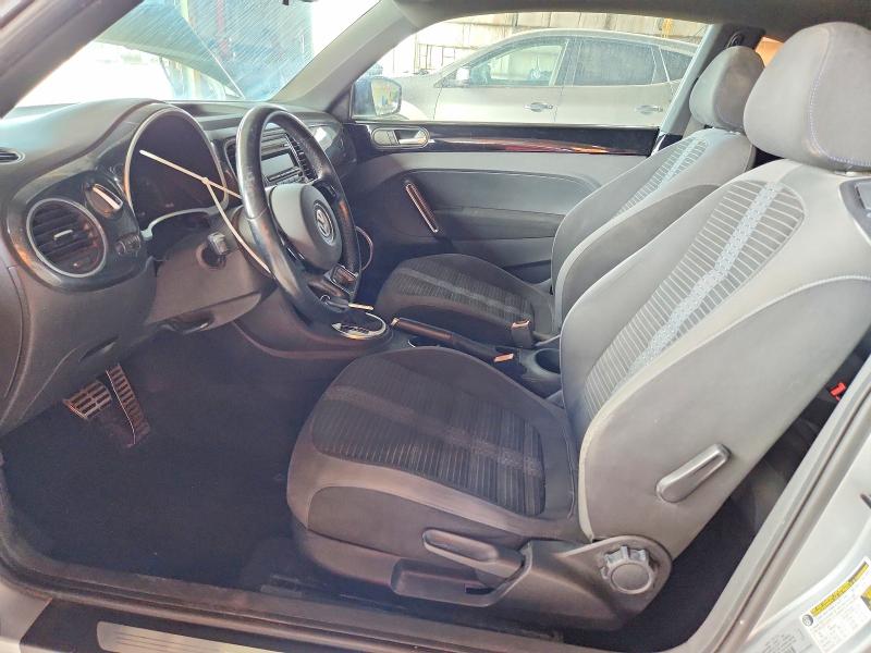 Photo 7 from auction – 2012 VOLKSWAGEN BEETLE with VIN 3VWVA7AT8CM614359