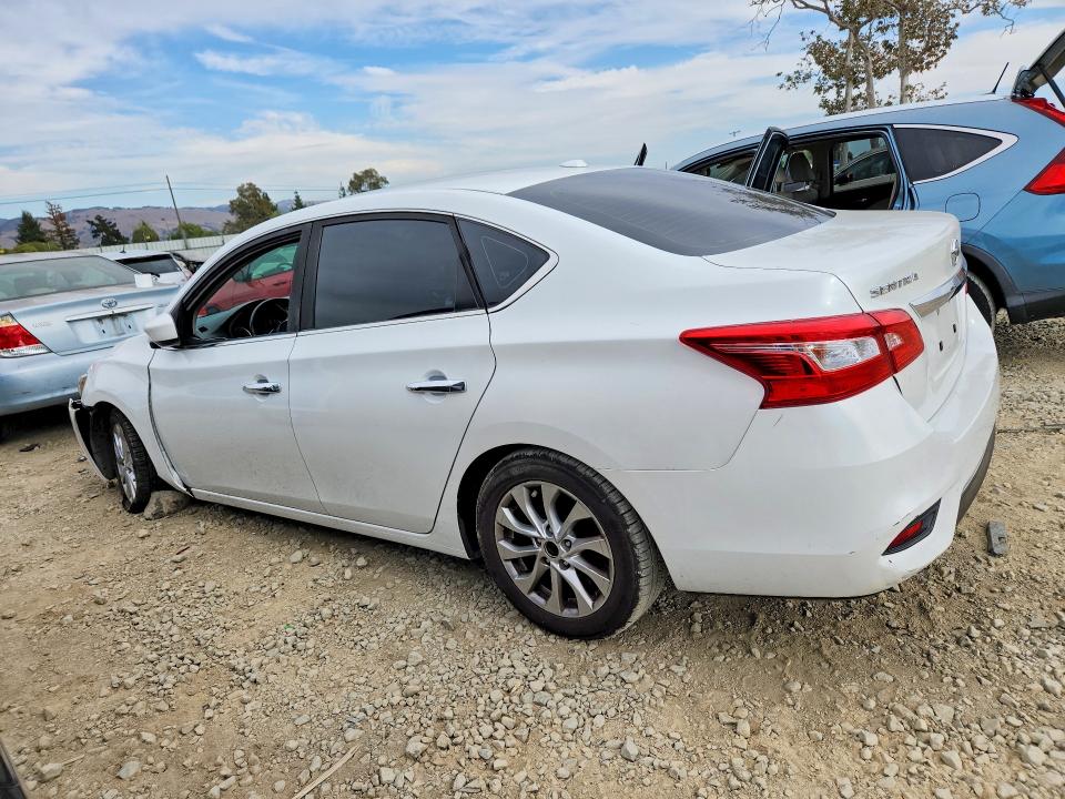 Photo 2 from auction – 2017 NISSAN SENTRA with VIN 3N1AB7AP9HY264034