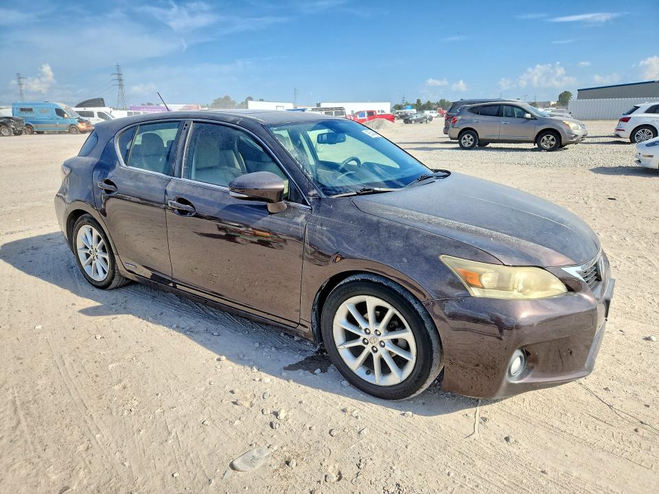 Photo 4 from auction – 2011 LEXUS CT with VIN JTHKD5BH6B2008297