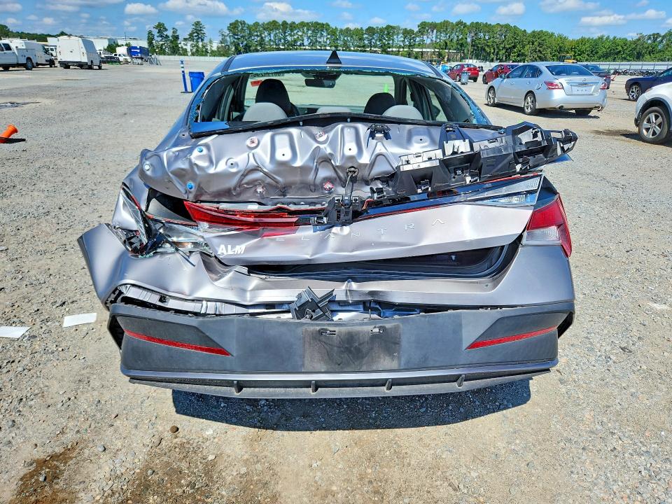 Снимка 6 от търг – 2024 HYUNDAI ELANTRA с VIN KMHLL4DG2RU744591