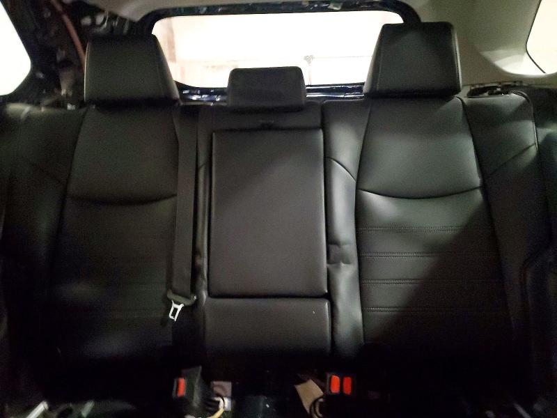 Photo 10 from auction – 2019 TOYOTA RAV4 with VIN 2T3A1RFVXKC031636
