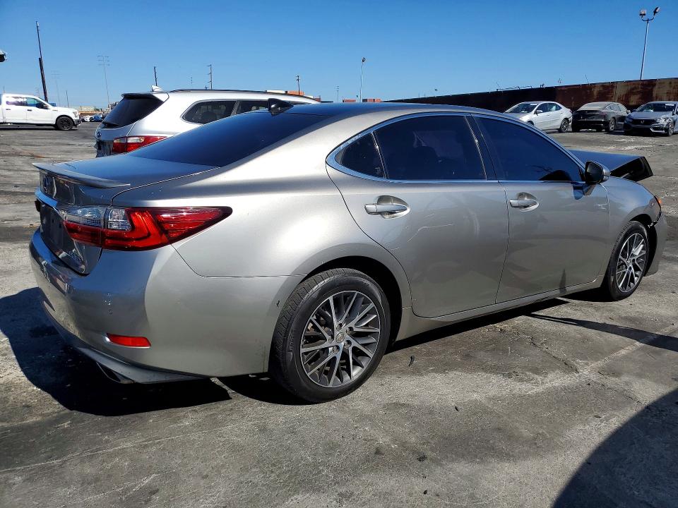 Photo 3 from auction – 2016 LEXUS ES with VIN 58ABK1GG6GU031109