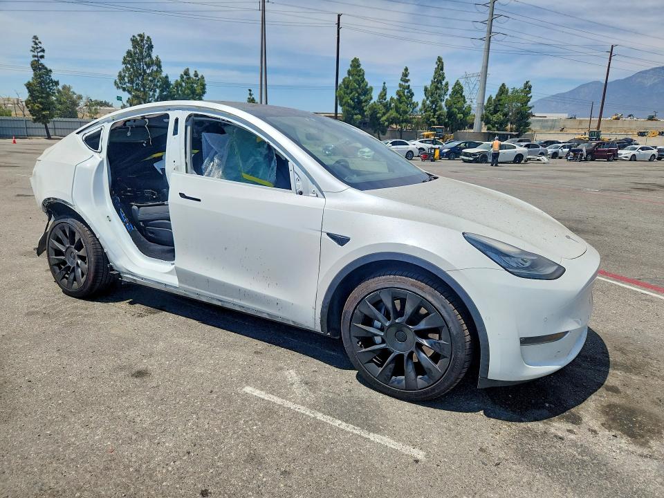 صورة رقم 4 من المزاد - 2022 TESLA MODEL Y مع VIN 7SAYGAEE7NF429723