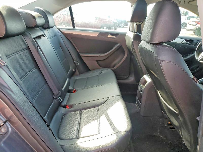 Photo 10 from auction – 2013 VOLKSWAGEN JETTA with VIN 3VWDP7AJ0DM435100