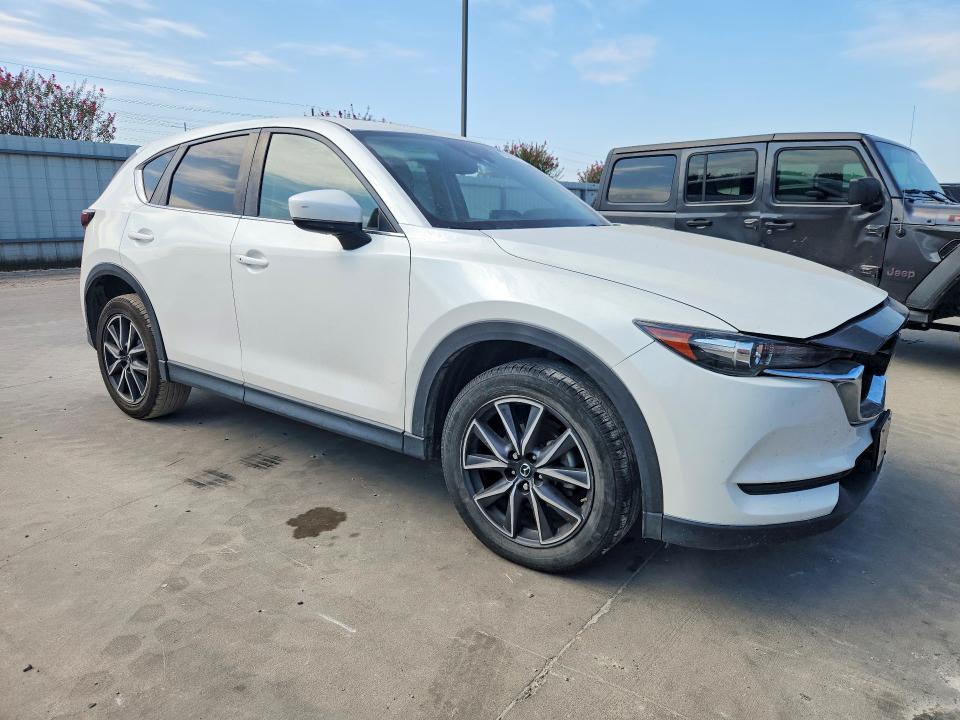 Photo 4 from auction – 2018 MAZDA CX-5 with VIN JM3KFACM5J1331879