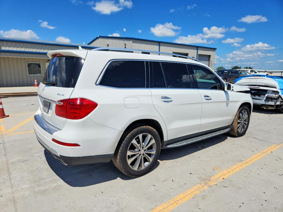 Zdjęcie 3 z aukcji – 2015 MERCEDES-BENZ GL z VIN 4JGDF6EEXFA477704