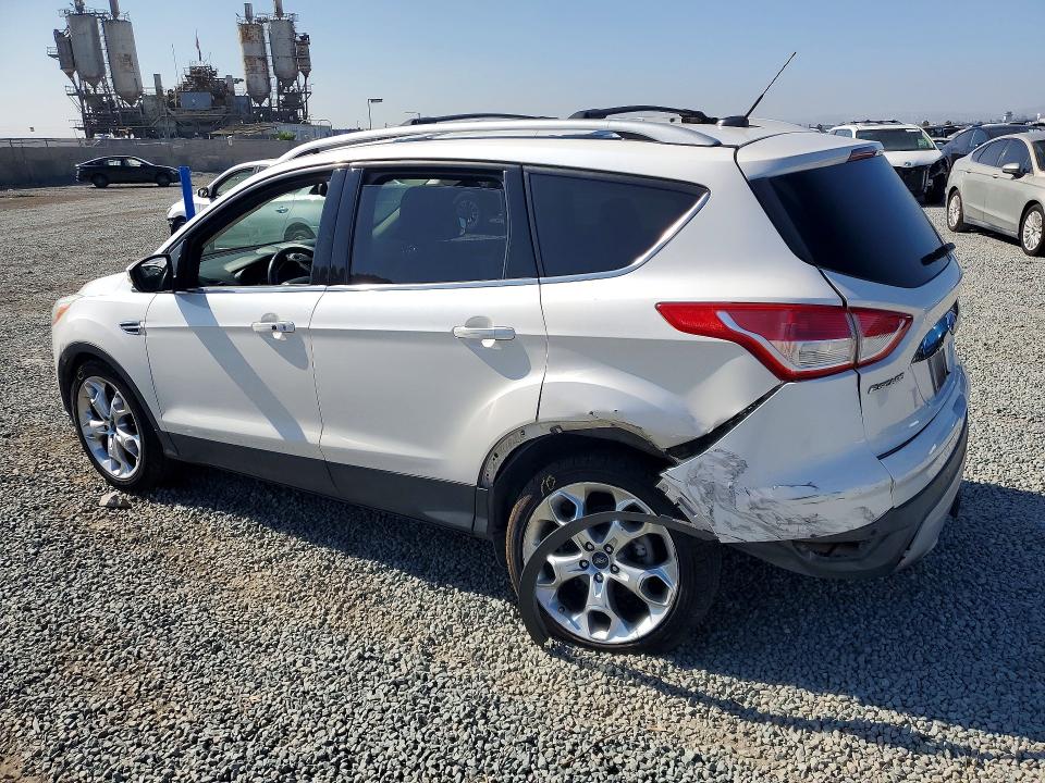 Photo 2 from auction – 2014 FORD ESCAPE with VIN 1FMCU9J96EUB62696
