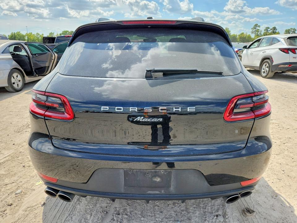 Photo 6 from auction – 2018 PORSCHE MACAN with VIN WP1AA2A55JLB14520