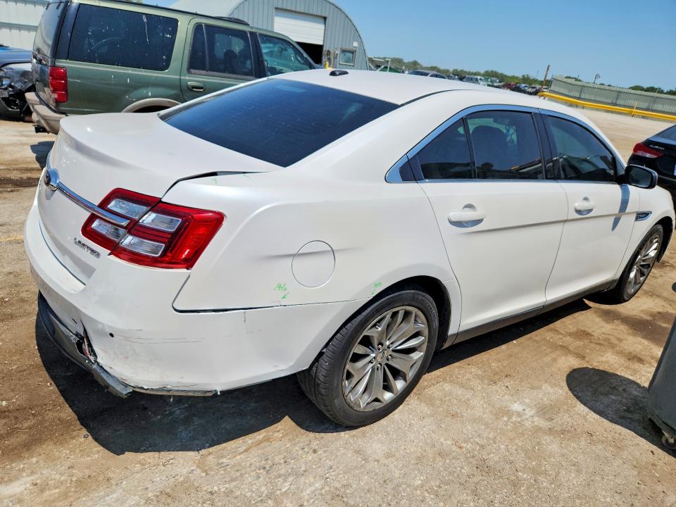 Photo 3 from auction – 2013 FORD TAURUS with VIN 1FAHP2F86DG131590