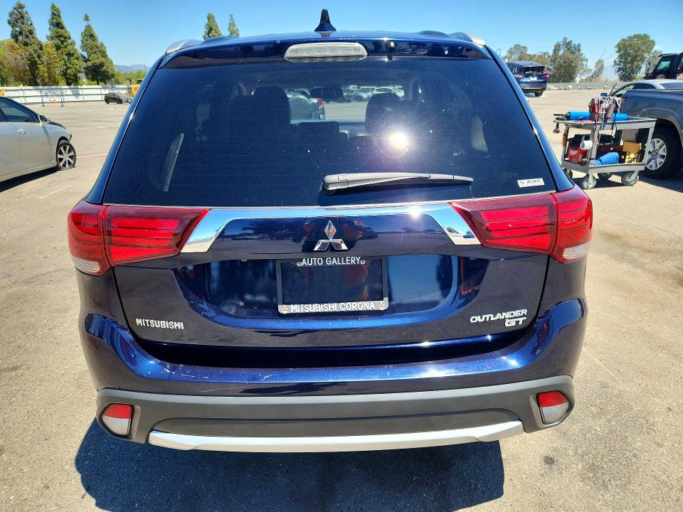 Photo 6 from auction – 2017 MITSUBISHI OUTLANDER with VIN JA4JZ4AX0HZ059631