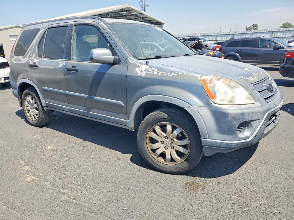 Photo 4 from auction – 2005 HONDA CR-V with VIN JHLRD77845C052756