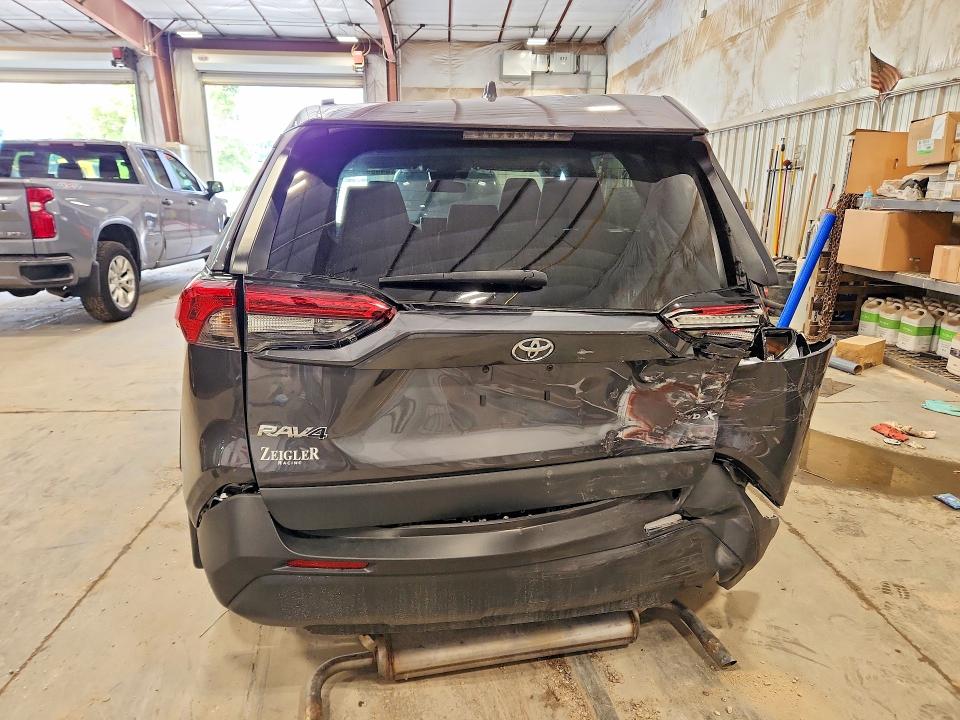 Photo 6 from auction – 2023 TOYOTA RAV4 with VIN 2T3P1RFV3PW384882