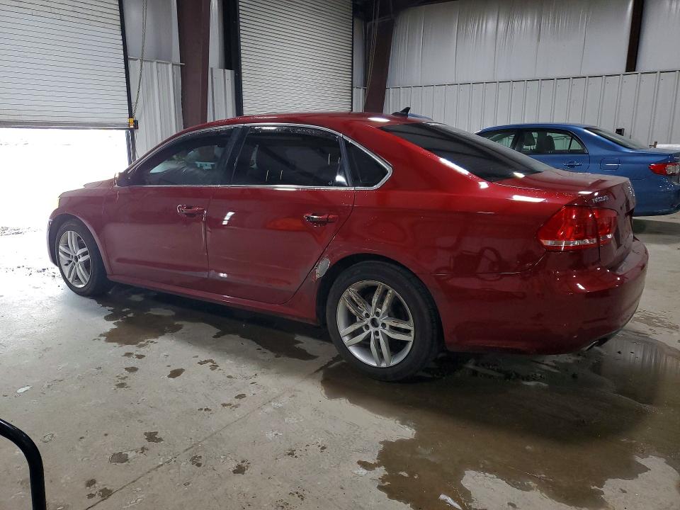 Photo 2 from auction – 2015 VOLKSWAGEN PASSAT with VIN 1VWBV7A36FC042205